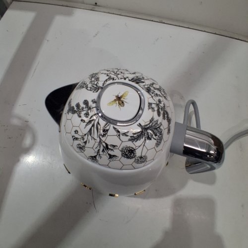 SMEG HONEYCOMB ELECTRIC KETTLE - 120 V, 1500W - WHITE image 5
