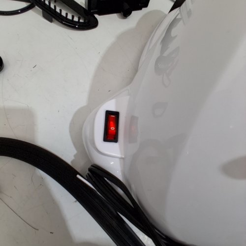 CONAIR UPRIGHT FABRIC STEAMER - WHITE/BLACK (MODEL: GS7NXRC) image 2