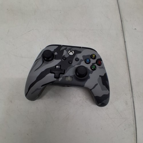 POWERA ENHANCED WIRED CONTROLLER FOR XBOX SERIES X AND S - ARCTIC CAMO image 3