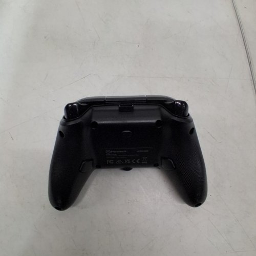 POWERA ENHANCED WIRED CONTROLLER FOR XBOX SERIES X AND S - ARCTIC CAMO image 4