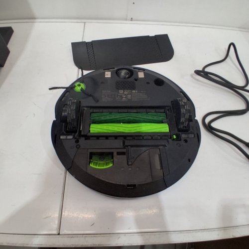IROBOT ROOMBA COMBO 10 MAX ROBOT VACUUM AND MOP WITH AUTOWASH DOCK - MULTI-FUNCTIONAL BASE, REFILLS BIN, SELF-EMPTYING, AUTO-RETRACT MOP PAD, AVOIDS OBSTACLES - BLACK (MODEL: X085020) image 15