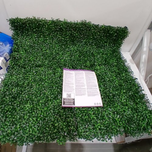 GOLDEN SELECT BOXWOOD ARTIFICIAL HEDGE PANEL WITH LIGHTS - 3.2FT X 3.2FT - GREEN image 3