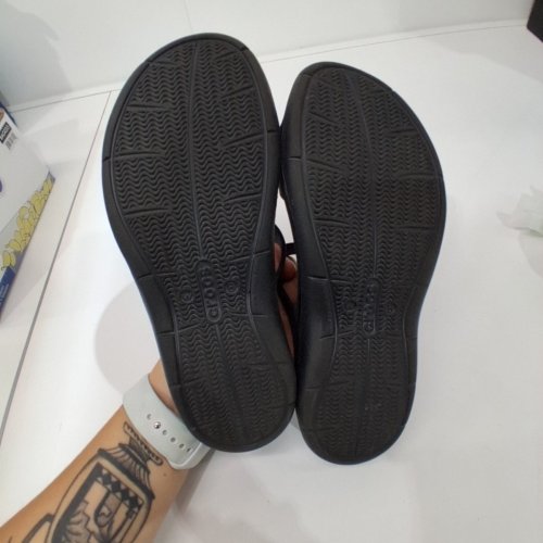 WOMEN'S CROCS SWIFTWATER SANDALS - SIZE 8 - BLACK image 3