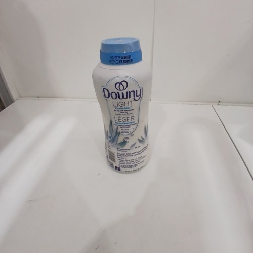 DOWNY LIGHT IN WASH SCENT BOOSTER - 39.9OZ - OCEAN MIST image 2