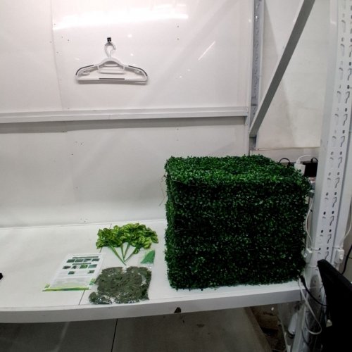 20PK ARTIFICIAL GREENERY WALL PANELS WITH LEAVES - GREEN - (MODEL; 260121576910114 image 2