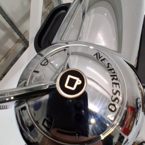 NESPRESSO VERTUO BY DELONGHI SINGLE SERVE COFFEE/ESPRESSO MACHINE WITH AEROCCINO3 MILK FROTHER - GRAPHITE METAL (MODEL: ENV135GYAECA) image 2