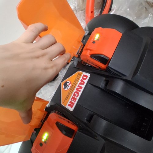 VOLTASK CORDLESS SNOW BLOWER SHOVEL - 16" - 48 V - ORANGE / BLACK (ITEM: SS-40A) image 2