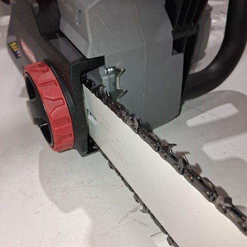 OREGON SELF-SHARPENING CORDED CHAINSAW - 18" BLADE 15AMP - GREY (MODEL: CS1500-091) image 5