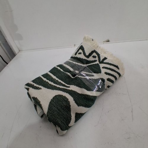 FOUTA MADE IN PORTUGAL BEACH TOWEL - 40" X 70" - GREE/WHITE (MODEL: 1945889) image 4