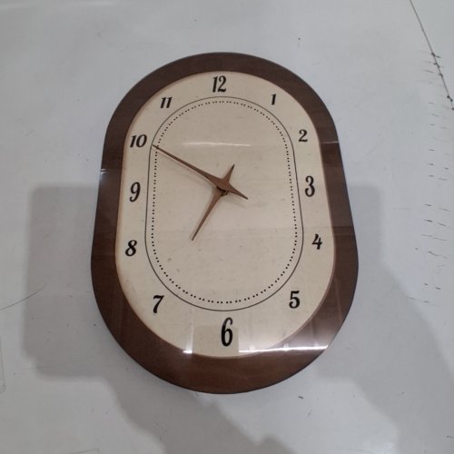 VINTAGE OVAL WOODEN WALL CLOCK - 14" - BROWN CREAM image 2