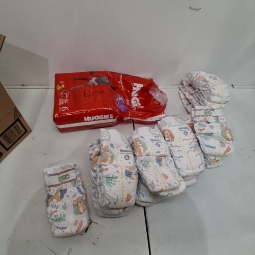 53PK HUGGIES LITTLE MOVERS DIAPERS - SIZE 6 image 2