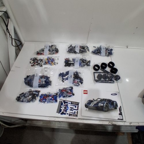 1466PC LEGO TECHNIC FORD GT 2022 CAR MODEL KIT WITH AUTHENTIC FEATURES - 1:12 SCALE (MODEL: 42154) image 2
