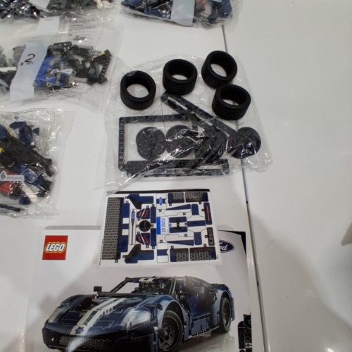 1466PC LEGO TECHNIC FORD GT 2022 CAR MODEL KIT WITH AUTHENTIC FEATURES - 1:12 SCALE (MODEL: 42154) image 3