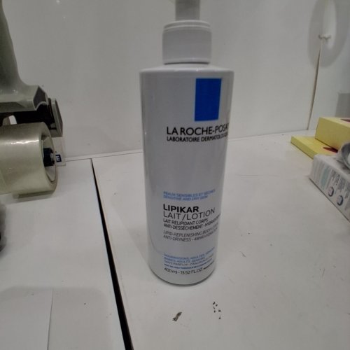 LA ROCHE POSAY LIPIKAR BODY LOTION - ANTI-DRYNESS FOR DRY TO NORMAL SKIN - 400 ML image 2