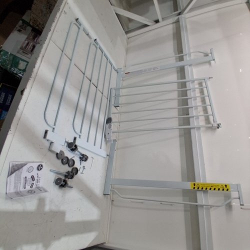 REGALO EASY STEP EXTRA WIDE METAL SAFETY GATE - 30" X 29"- 49" - WHITE (MODEL: 1164EWDS) image 2