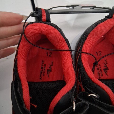 BOYS ATHLETIC WORKS ATHLETIC SHOES - SIZE 12 - BLACK / RED (STYLE: 46MAXY23) image 3