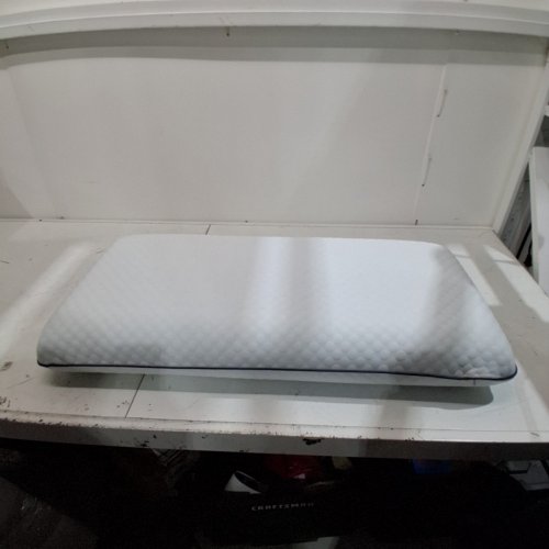 GEL MEMORY FOAM PILLOW - KING - WHITE image 3