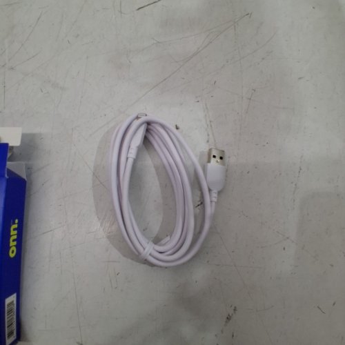 ONN LIGHTNING TO USB-A CHARGING CABLE - 6FT - WHITE image 2