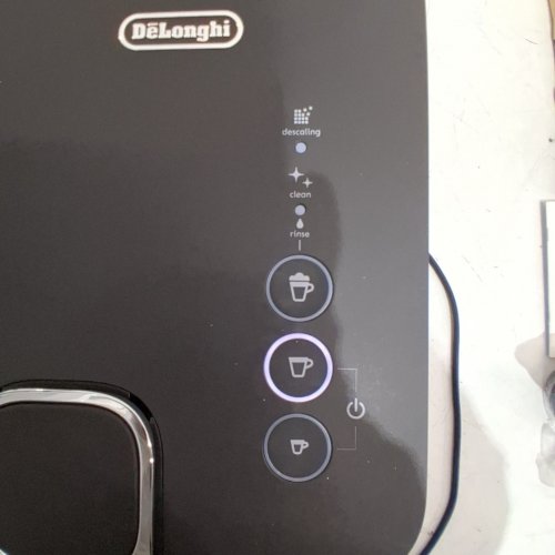 NESPRESSO BY DELONGHI - LATTISSIMA ONE LATTE/CAPPUCCINO/ESPRESSO MACHINE - BLACK - (MODEL: EN510B) image 2