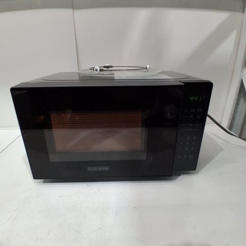 BLACK+DECKER COMPACT DIGITAL MICROWAVE OVEN - 0.7CU.FT - BLACK (MODEL#: EM720C2RD) image 2