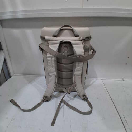 HYDRO FLASK SOFT CARRYOUT BACKPACK COOLER - 22L - BEIGE image 4