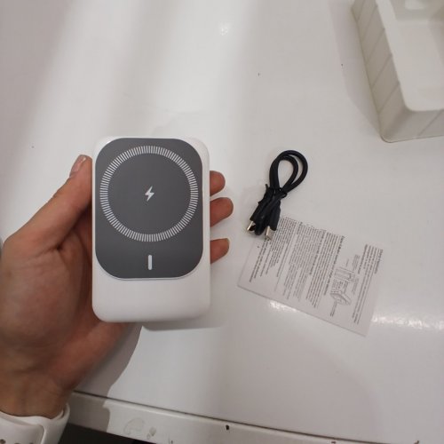 WIRELESS CHARGING PORTABLE POWER BANK WITH LIGHTNING & USB-C CABLES BUILT IN - 26800MAH - WHITE (MODEL: S20) image 4