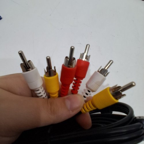 ONN COMPOSITE FULY SHIELDED RCA DUBBING VIDEO CABLE - 6FT - (MODEL: ONA23AV019C) image 4