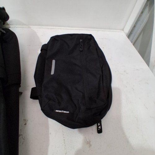 SWISSGEAR 5220 TRAVEL LAPTOP BACKPACK - FITS 17" LAPTOP - BLACK (MODEL: 5220-202-450) image 4