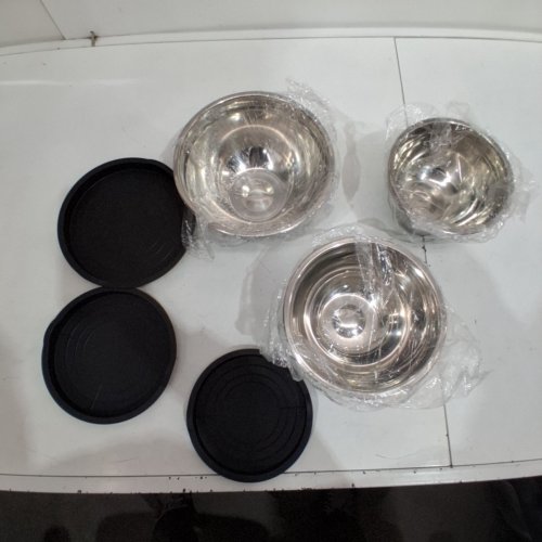 6PC STAINLESS STEEL NESTING MIXING AND STORAGE BOWLS WITH AIRTIGHT LIDS - ASSORTED SIZES - SILVER / BLACK image 3