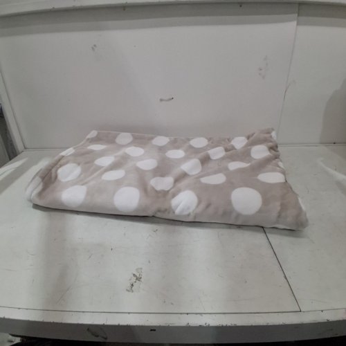 KATE SPADE PLUSH THROW BLANKET - 60" X 70" - BEIGE/WHITE (MODEL : 1859162) image 2