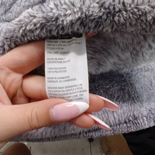 KIRKLAND SIGNATURE PLUSH BLANKET - KING (92" X 112") - GREY (MODEL: 1234920) image 2