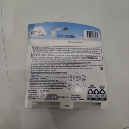 2PK FEBREZE LINEN & SKY PLUG-IN AIR FRESHENER REFILLS - 26 ML EACH, 52 ML TOTAL (ITEM: 21086233) image 3