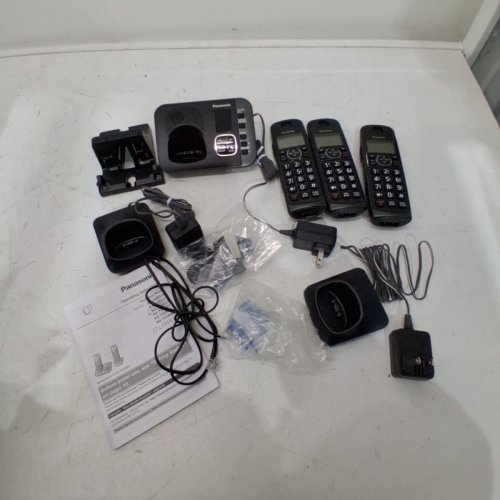 3PK PANASONIC CORDLESS PHONE SET WITH TALKING CALLER ID, BABY MONITER FUNCTION & CALL BLOCK - METALLIC BLACK (MODEL: KX-TG3833) image 3