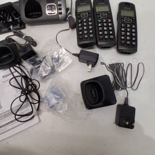 3PK PANASONIC CORDLESS PHONE SET WITH TALKING CALLER ID, BABY MONITER FUNCTION & CALL BLOCK - METALLIC BLACK (MODEL: KX-TG3833) image 4