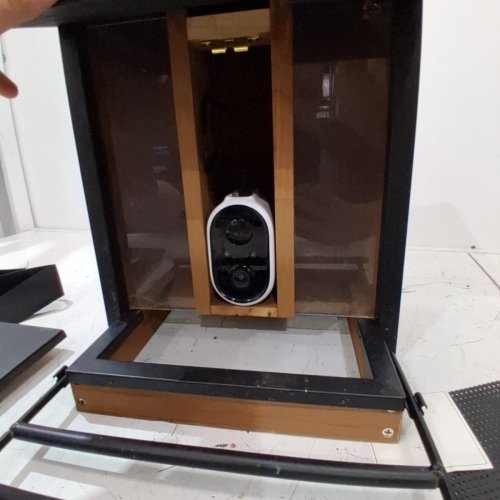 EVERGREEN SMART SOLAR CAMERA BIRD FEEDER - BLACK/NATURAL WOOD (MODEL: 1934060) image 6