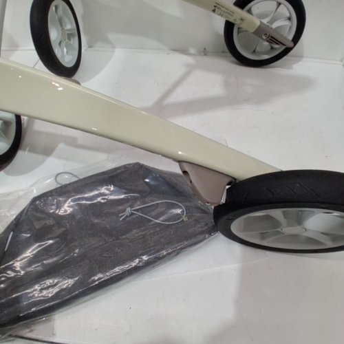 BY ACRE CARBON ULTRALIGHT FOLDABLE ROLLATOR WITH FORWARD-FACING ERGONOMIC HANDLES - 285LB MAX - WHITE / BLACK (MODEL: BYA100MDW) image 3