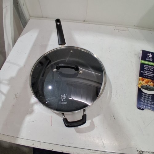 HENCKELS PARADIGM CERAMIC STAINLESS STEEL DUAL PERFORMANCE FRY PAN WITH LID FOR ALL COOKTOPS -12" (MODEL: 1033626) image 2