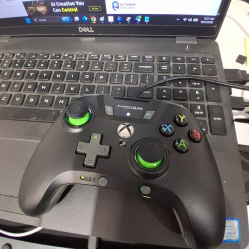 POWERA MOGA XP5-X PLUS WIRED / WIRELESS BLUETOOTH XBOX CONTROLLER FOR ANDROID MOBILE AND CLOUD GAMING WITH DETACHABLE PHONE CLIP AND MAPPABLE BUTTONS - BLACK image 2