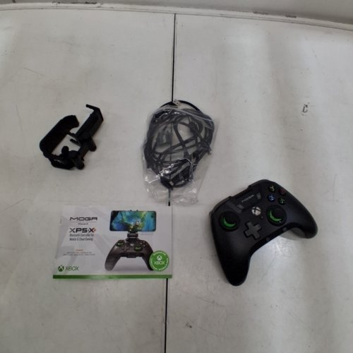 POWERA MOGA XP5-X PLUS WIRED / WIRELESS BLUETOOTH XBOX CONTROLLER FOR ANDROID MOBILE AND CLOUD GAMING WITH DETACHABLE PHONE CLIP AND MAPPABLE BUTTONS - BLACK image 5