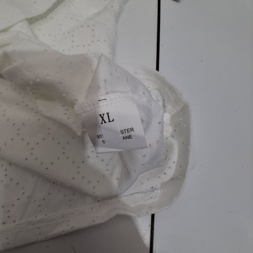 WOMEN'S OVERSIZE KNITWEAR SHORT SLEEVE SHIRT - EXTRA LARGE - WHITE image 3