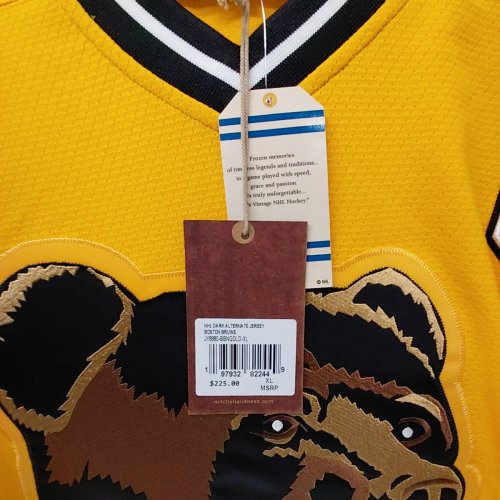 MITCHELL & NESS RAY BOURQUE 1996/97 CAPTAIN PATCH BLUE LINE BOSTON BRUINS PLAYER HOCKEY JERSEY - EXTRA LARGE - BLACK / WHITE / YELLOW (STYLE: JY8980-BBNGOLD-XL) image 5