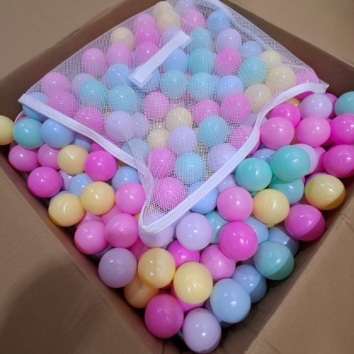 1000PK AMAZON BASICS BPA FREE PLASTIC BALL-PIT BALLS WITH STORAGE BAG - 2.3" DIAMETER - PASTEL COLORS image 2