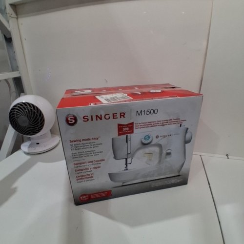 SINGER LIGHTWEIGHT PORTABLE SEWING MACHINE WITH ACCESSORY KIT AND LED LIGHT - 57 STITCH APPLICATIONS - 1 STEP BUTTON HOLE - WHITE (MODEL: M1500) image 7