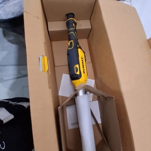 DEWALT 20V CORDLESS DRYWALL SANDER **TOOL ONLY** (MODEL: DCE800B) image 5