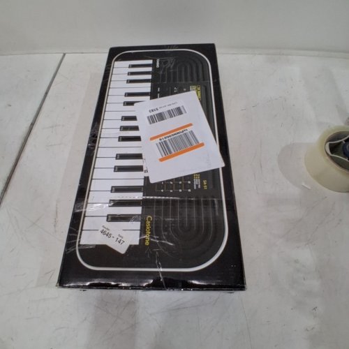 CASIO CASIOTONE 32-KEY MINI KEYBOARD FOR KIDS - BLACK/WHITE (MODEL: SA-51) image 4