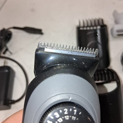 BRAUN SERIES 5 ALL-IN-ONE TRIMMER KIT - 5V - BLACK/GREY (MODEL: 5804) image 6