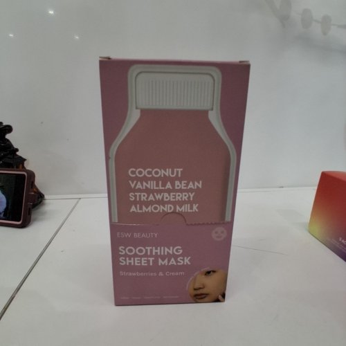 10PK ESW BEAUTY STRAWBERRIES & CREAM SOOTHING SHEET MASK image 2