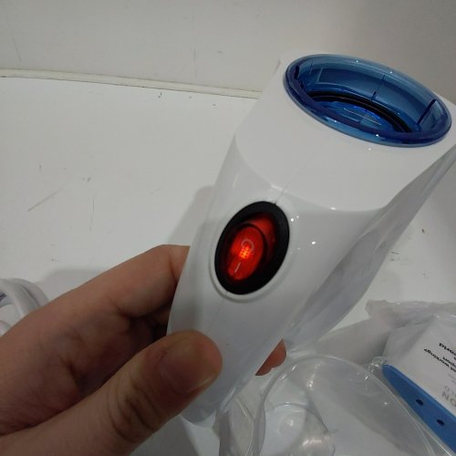 HILIFE HANDHELD TRAVEL FABRIC STEAMER - 700W - 240ML image 2