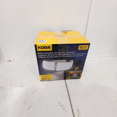 KODA MOTION-ACTIVATED LED SECURITY FLOOD LIGHT - 4800LM 5000K- WHITE (MODEL: 1938035/LM030878) image 4