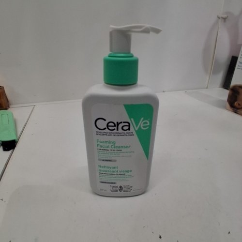 CERAVE FOAMING OIL CONTROL FACIAL CLEANSER - 237ML image 3